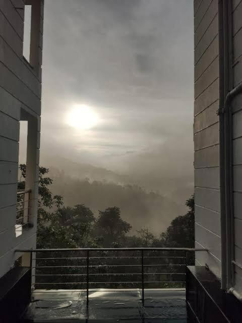 Elenji Vitara Resort Munnar Dış mekan fotoğraf